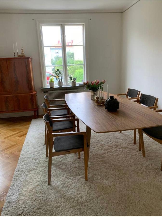 Villa Charmigt Radhus I Centrala Gothenburg